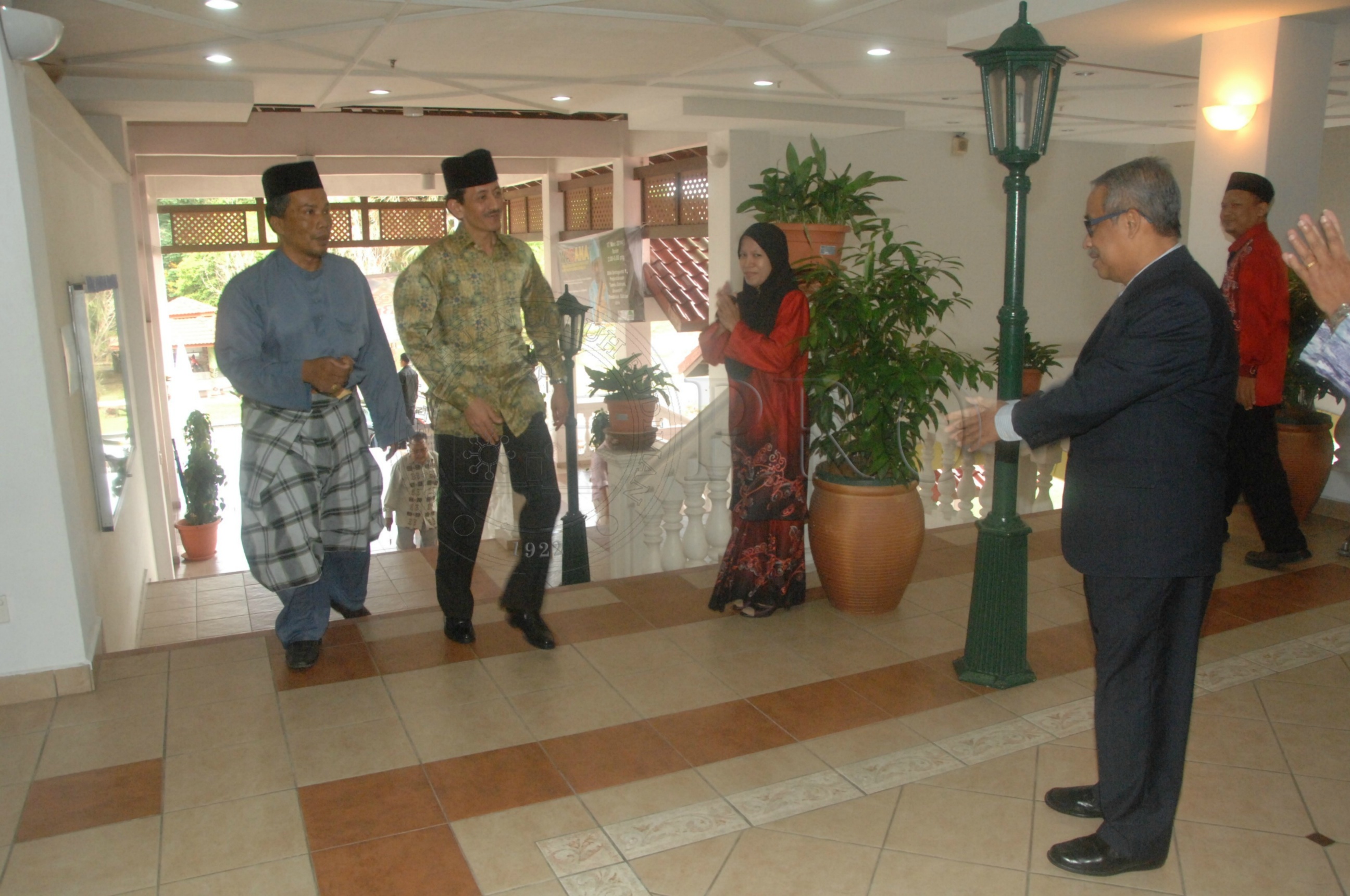 PRO 14 33 WACANA FBA 0050